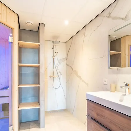 Appartementencomplex Juliana 66 アパート